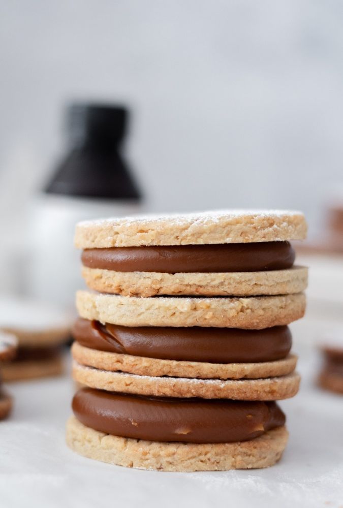 Walnut alfajores